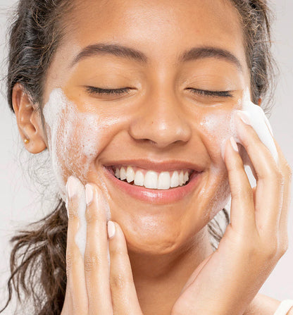 C The Future Foaming Cleanser